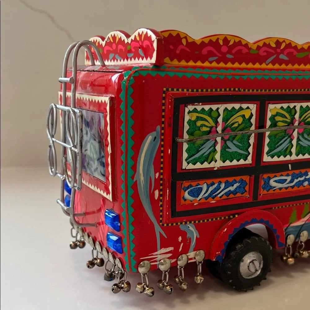 Hand-Painted wooden Decorative Pakistani Truck - Picture 5 of 9